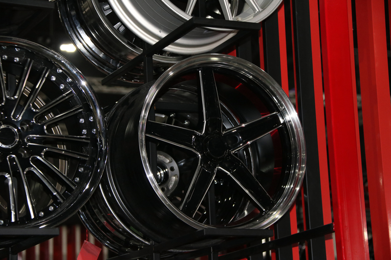 black wheel alloy